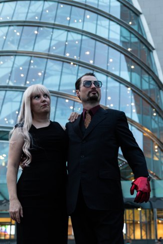 Cosplay Tony Stark and Pepper Potts outside the Dublin CCD
